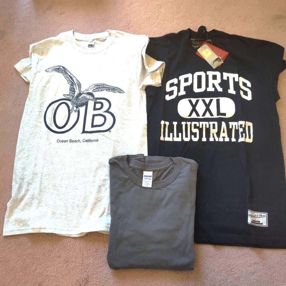 Bundle of 3 Men's Tee shirts, size small, new